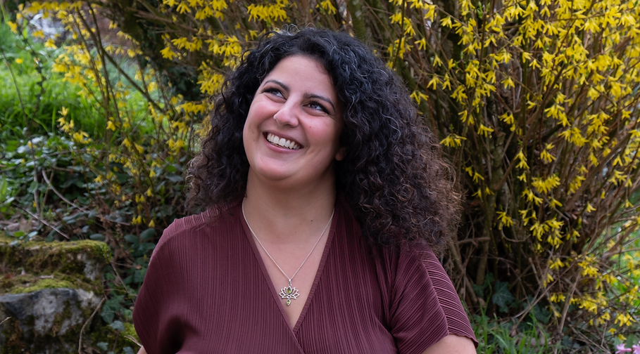 Renouez avec vos proches et transformez vos relations grâce à l'approche unique d'Anaïs Brandt, alliant psychologie, énergies et sciences cognitives.